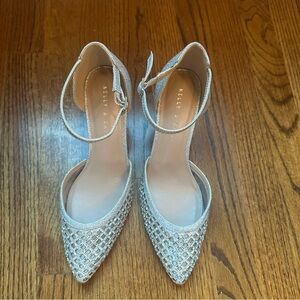 Like New Kelly & Katie Heals with a Beautiful Sparkly Crystal Design. Size 9.5.